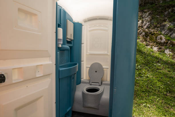 Types of Portable Toilets We Offer in Folsom, CA